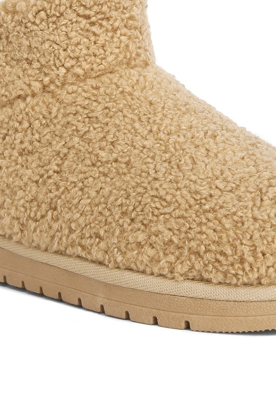 FLUFFY BOOTIES - StreetChic