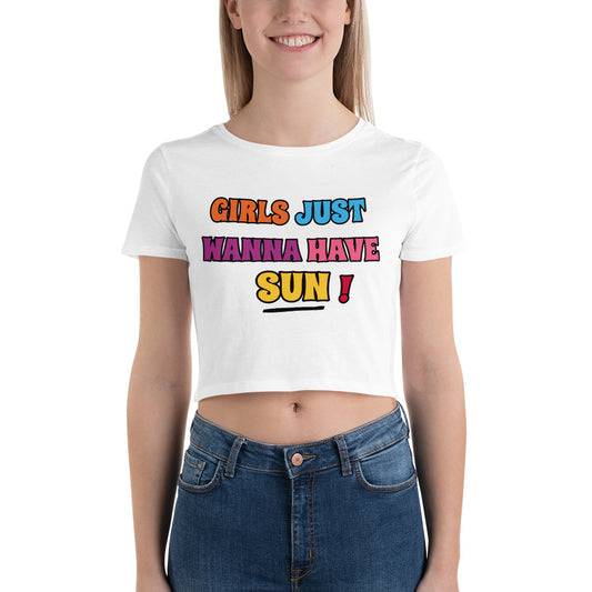 FUN IN THE SUN Women’s Crop Tee